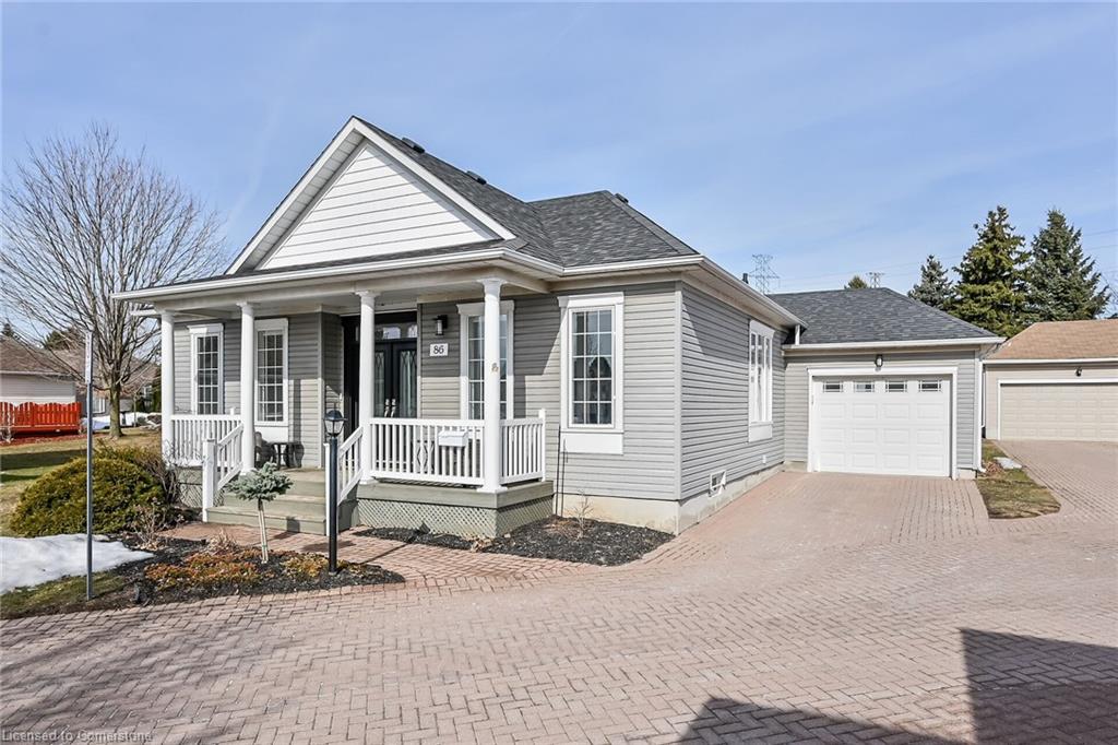 86 Silverbirch Boulevard Property Photo