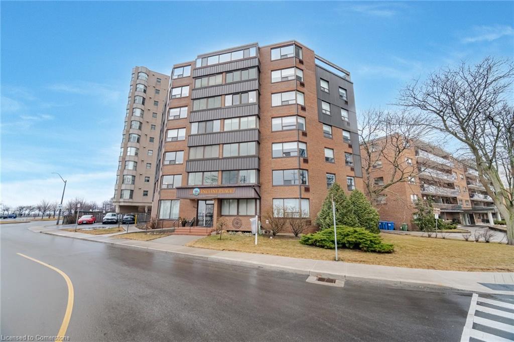 201-166 Mountain Park Avenue Property Photo