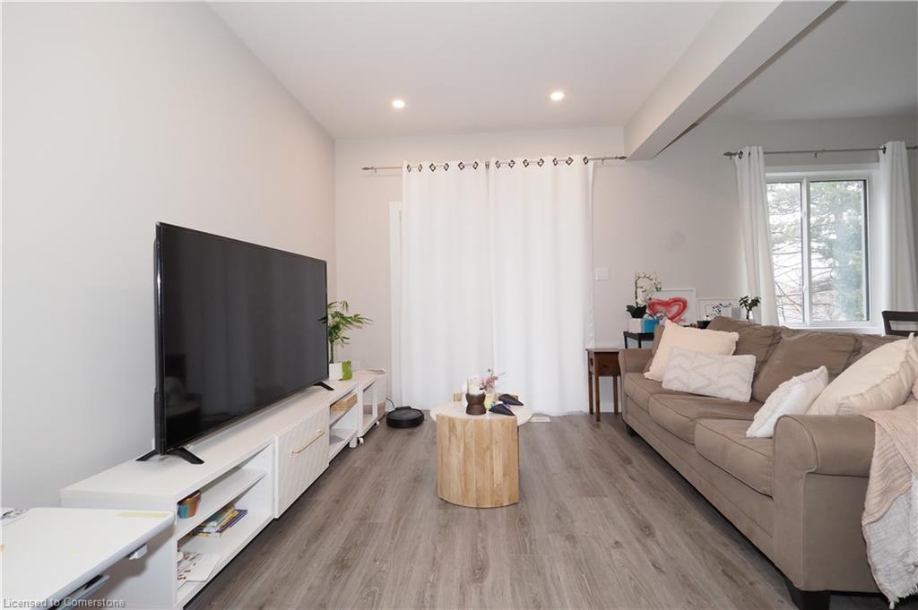 35 Belmont Avenue W Property Photo 9