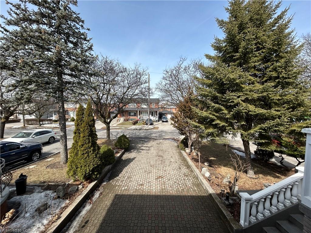 85 Downsview Avenue Property Photo 3