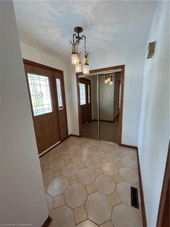 85 Downsview Avenue Property Photo 6