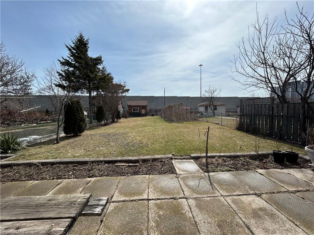 85 Downsview Avenue Property Photo 35