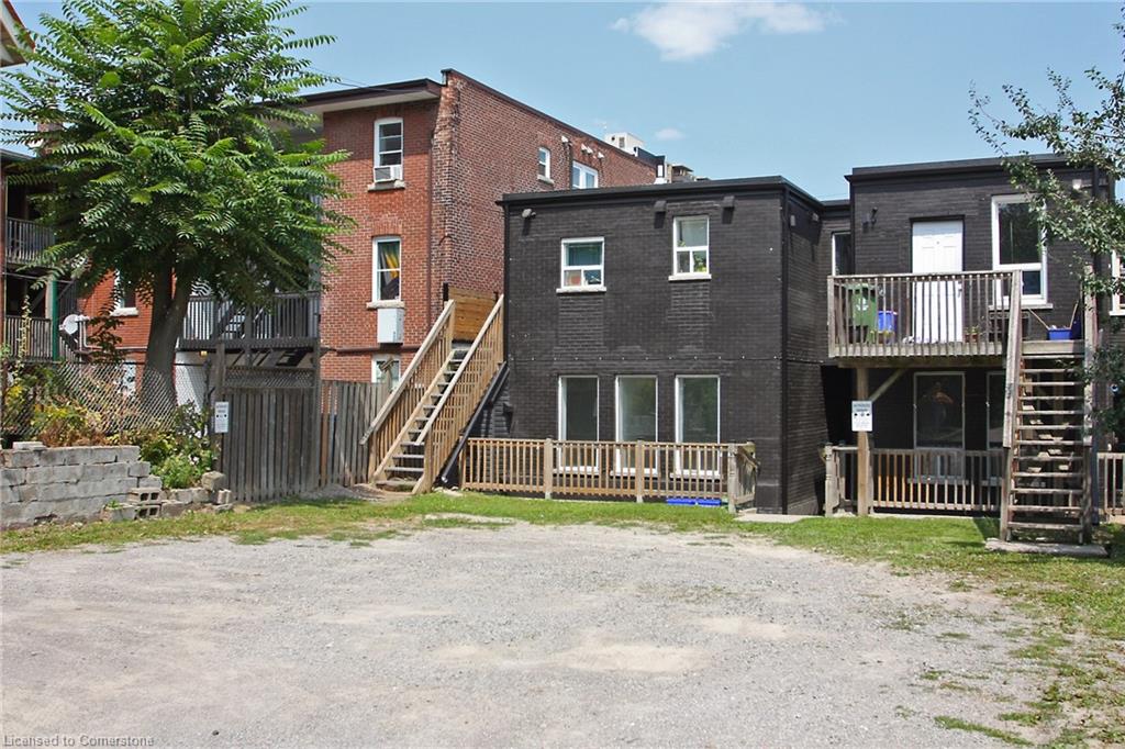590 Main Street E Property Photo 4