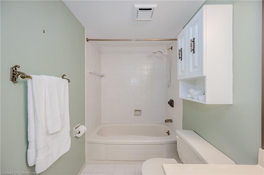 1705-2180 Marine Drive Property Photo 30