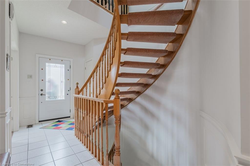 2-2407 Woodward Avenue Property Photo 4