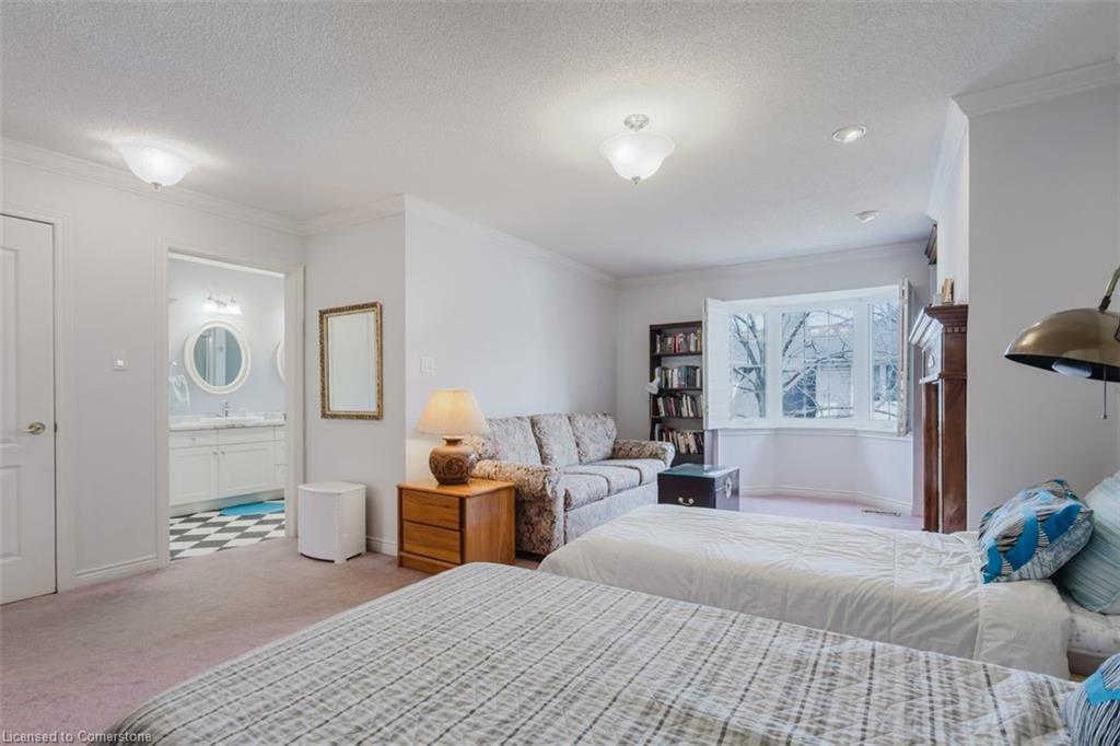 2-2407 Woodward Avenue Property Photo 21
