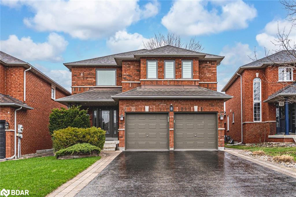 8 Sandalwood Court Property Photo