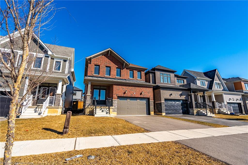 14 Whithorn Crescent Property Photo 3
