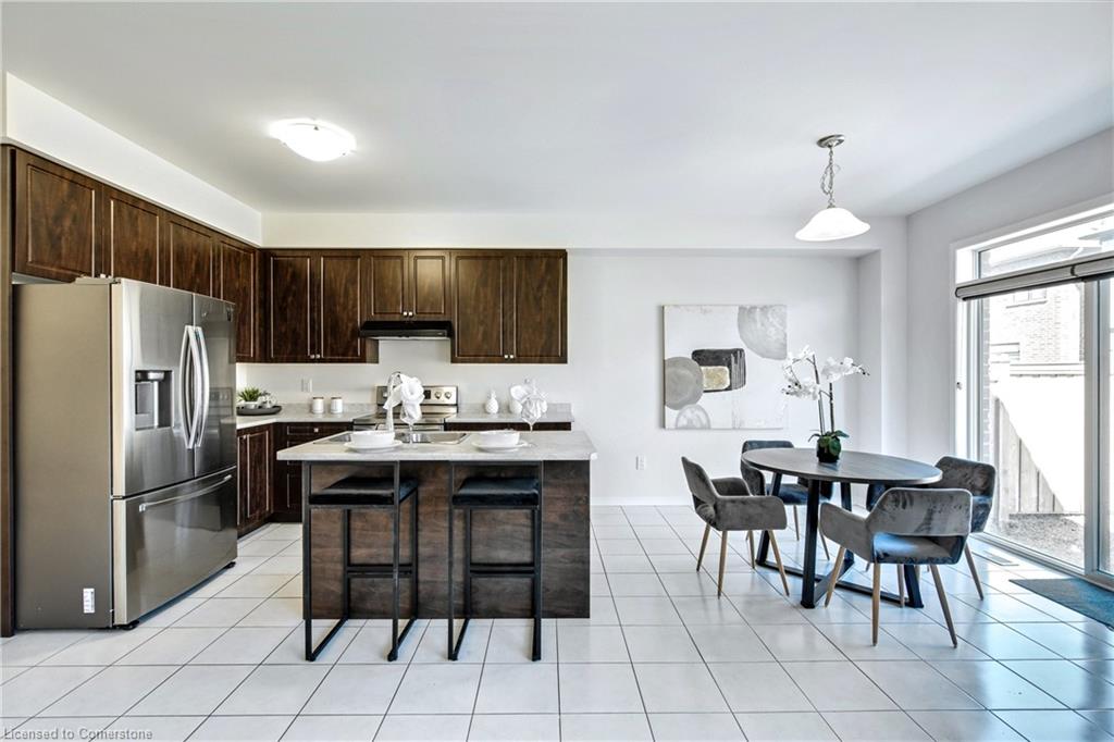 14 Whithorn Crescent Property Photo 11