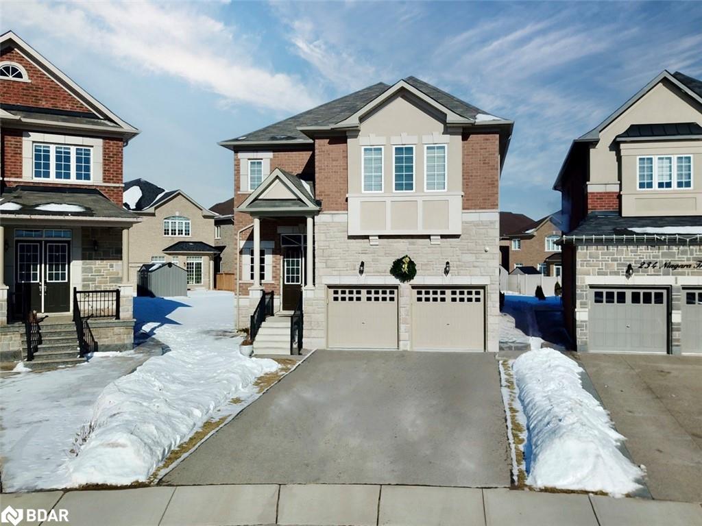 232 Niagara Trail Property Photo