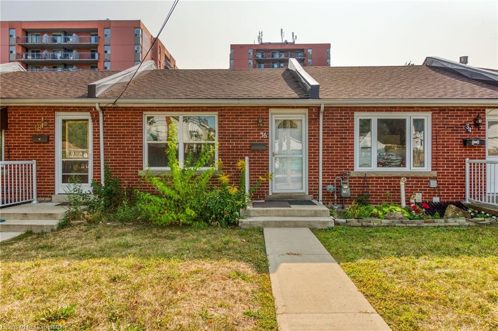 112 Westdale North Real Estate Listings Main Image