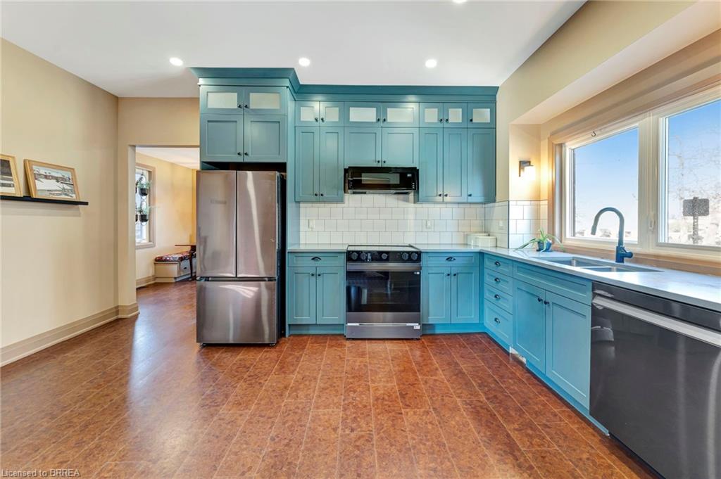 74 Lynnwood Avenue Property Photo 13