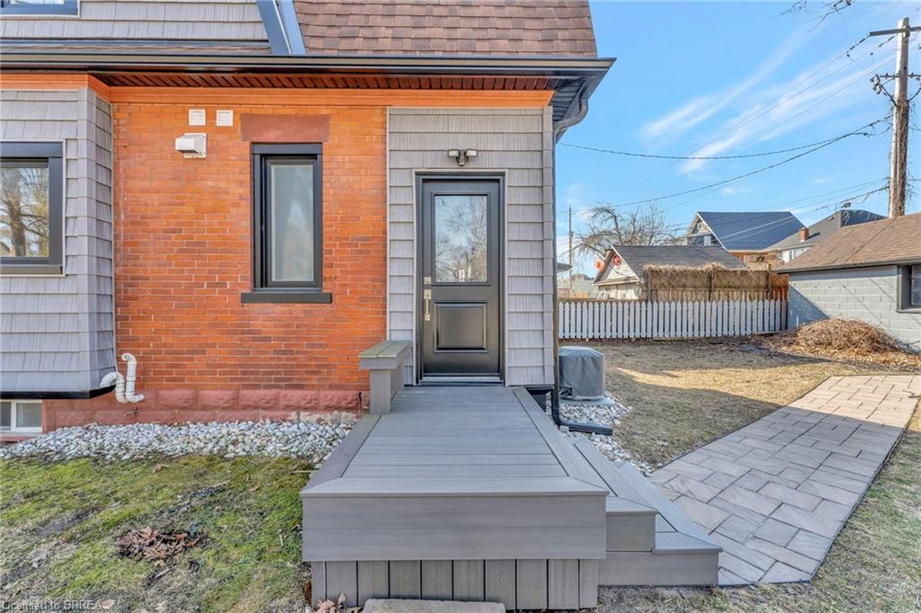 74 Lynnwood Avenue Property Photo 37