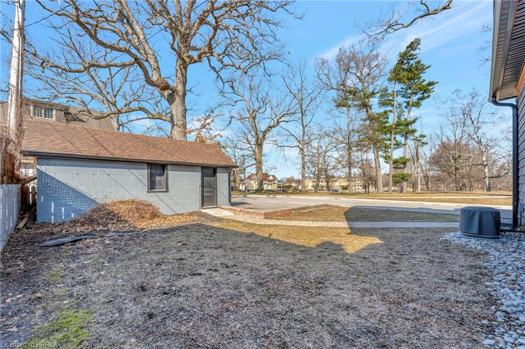 74 Lynnwood Avenue Property Photo 40