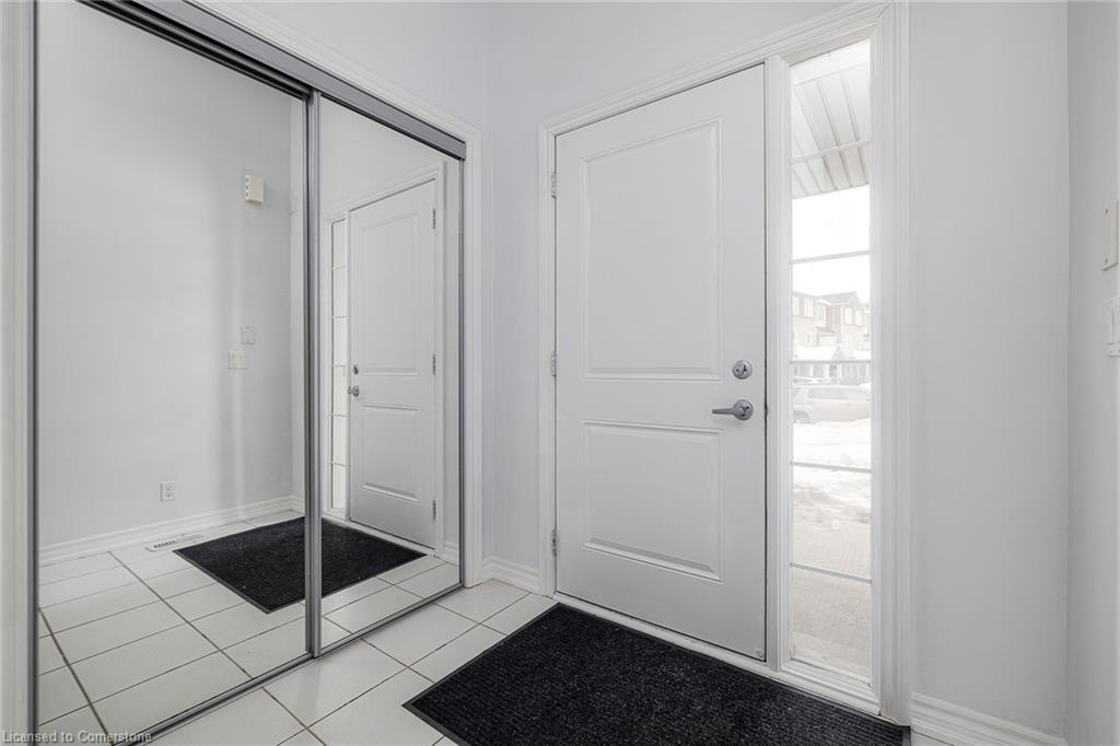 2461 Hill Rise Court Property Photo 9