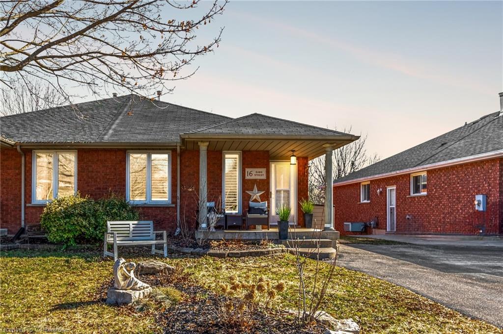 16 Hawk Street Property Photo