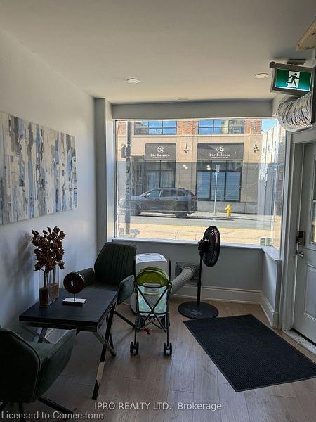 15 Ainslie Street N Property Photo 2