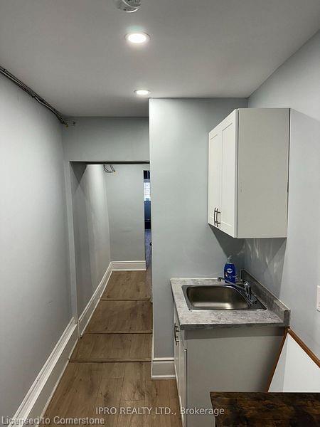 15 Ainslie Street N Property Photo 5