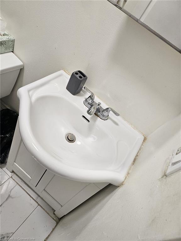 15 Ainslie Street N Property Photo 6