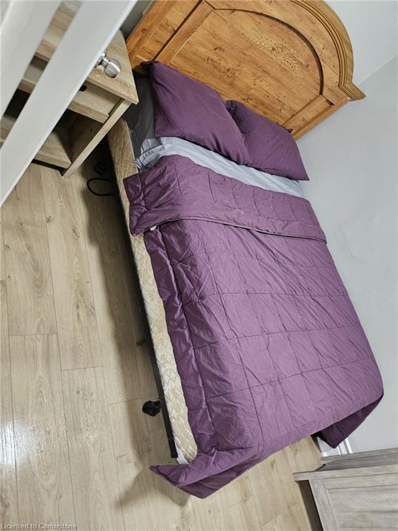 15 Ainslie Street N Property Photo 17