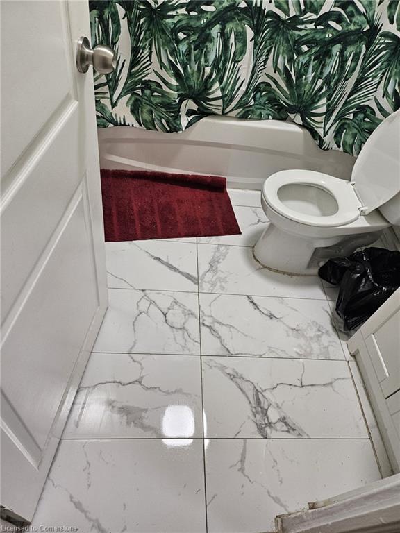15 Ainslie Street N Property Photo 18