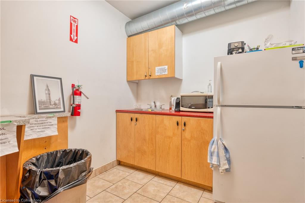 197 James Street N Property Photo 21