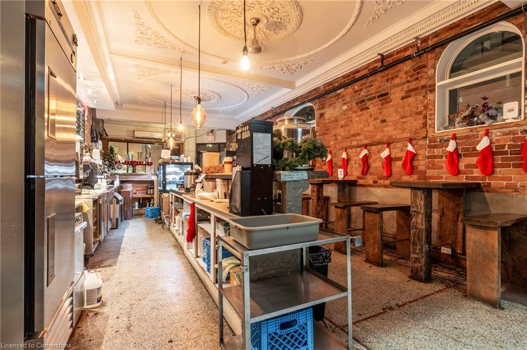 197 James Street N Property Photo 26