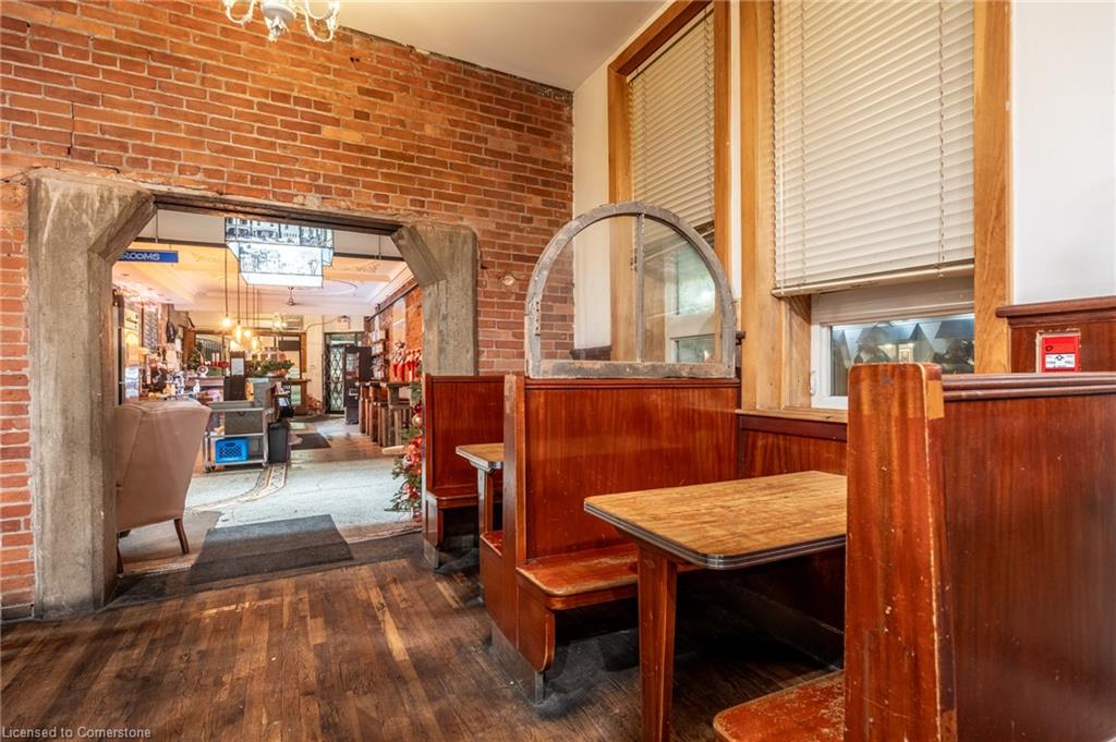 197 James Street N Property Photo 30