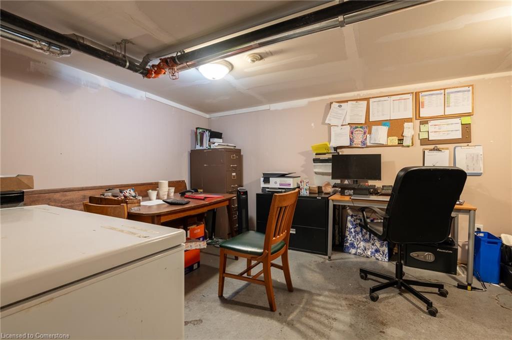 197 James Street N Property Photo 42