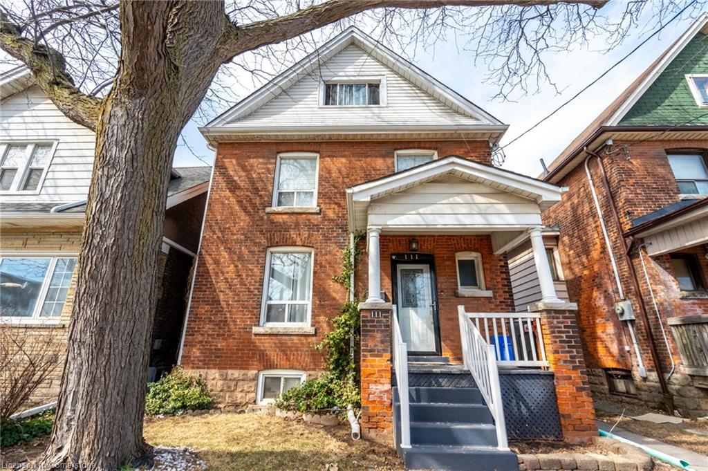 111 Ottawa Street N Property Photo