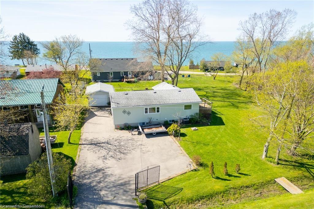 2970 Lakeshore Road Property Photo