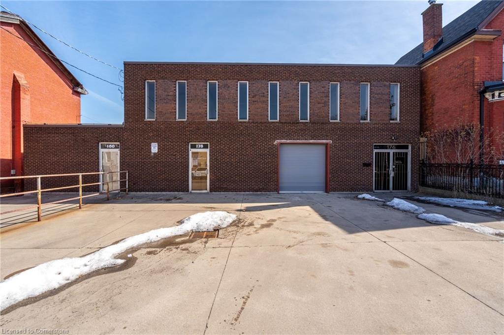 176 Mary Street Property Photo