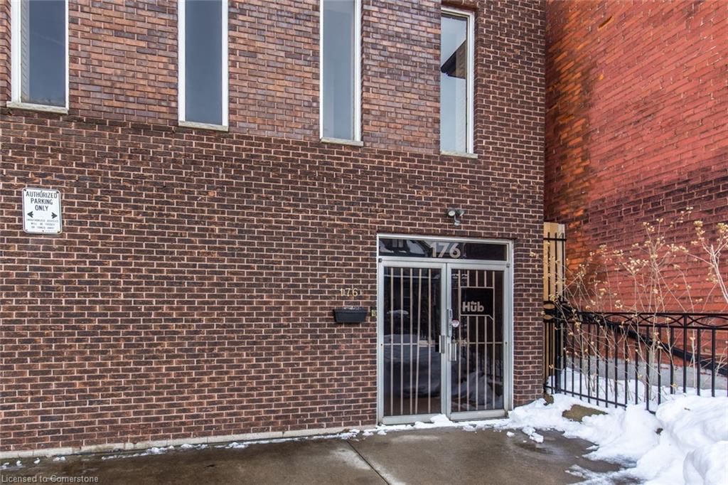 176 Mary Street Property Photo 3
