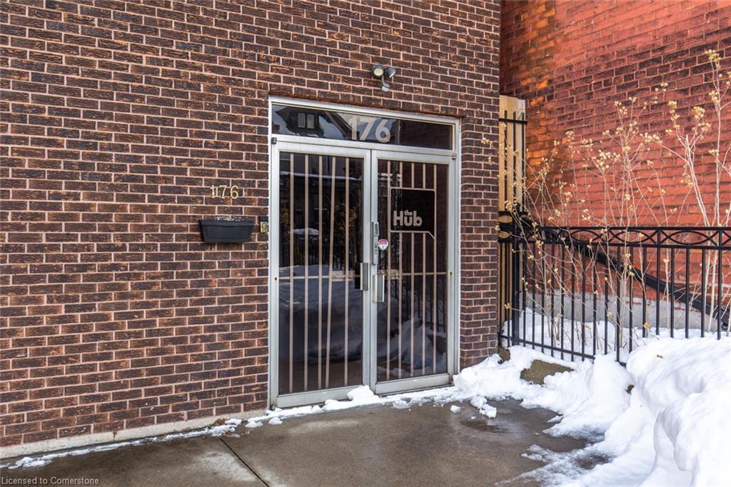 176 Mary Street Property Photo 4