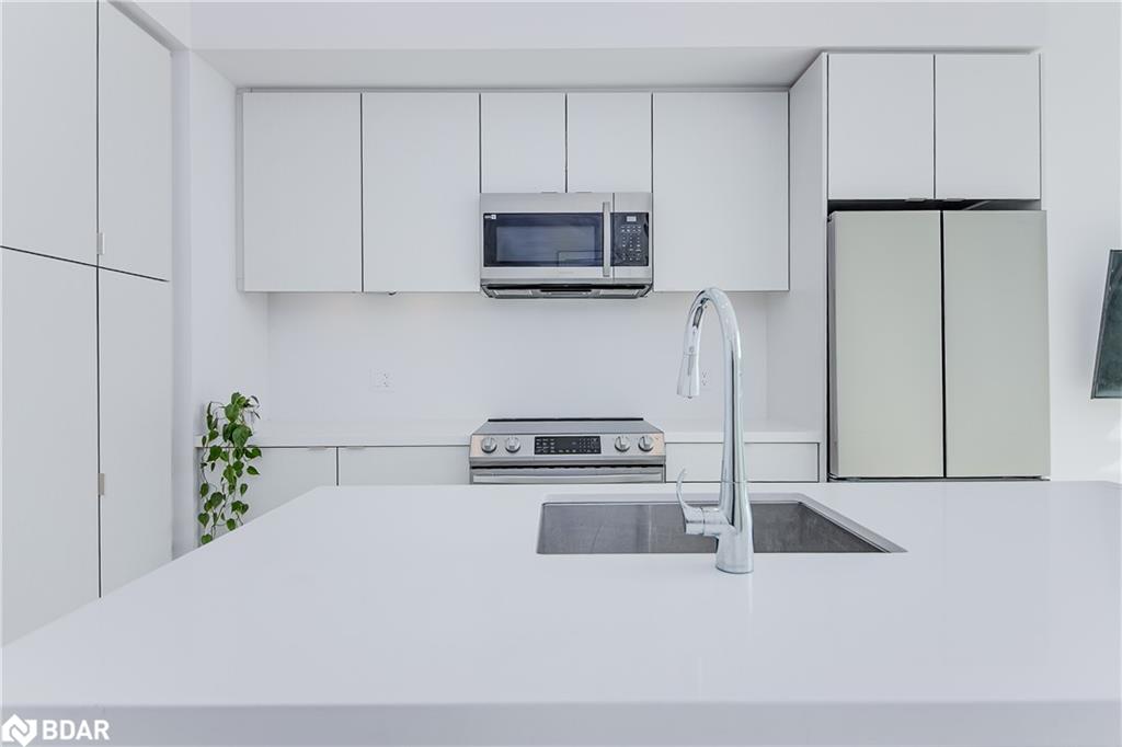 402-415 Sea Ray Avenue Property Photo 5