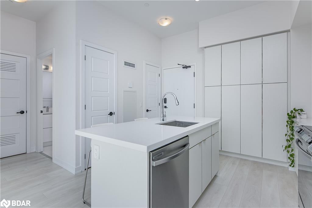 402-415 Sea Ray Avenue Property Photo 6