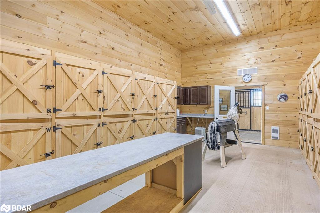 5992 Eighth Line Property Photo 31