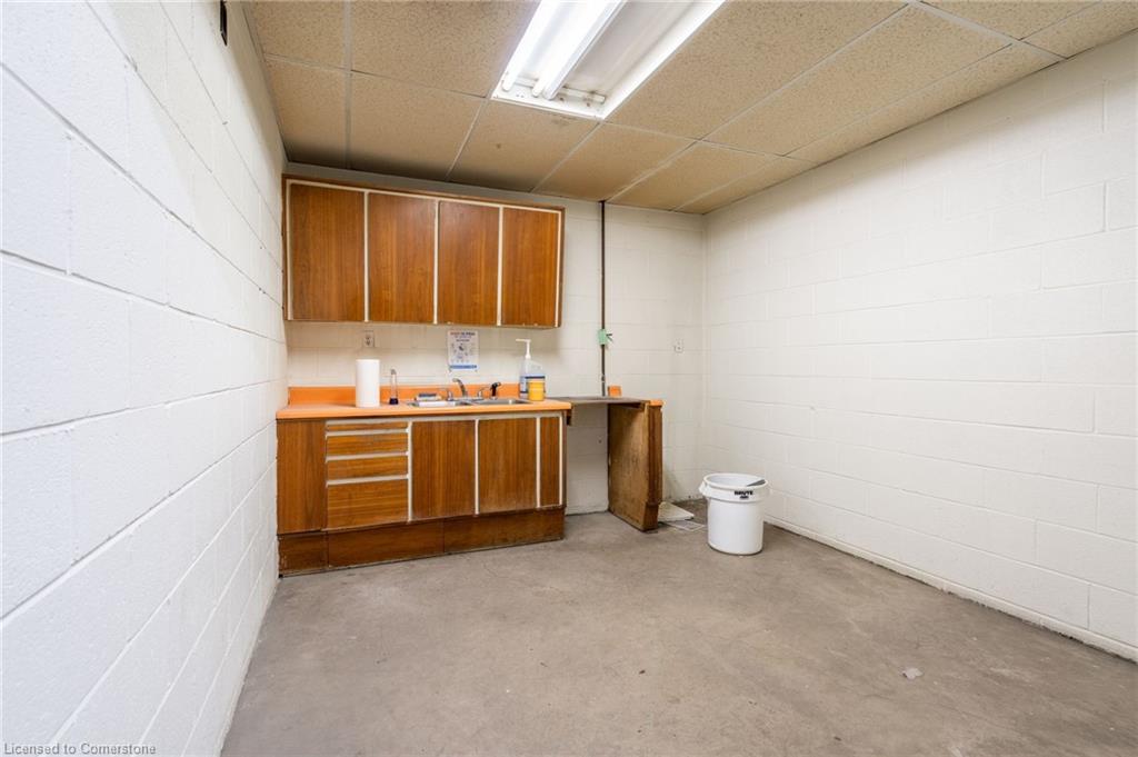 178 Mary Street Property Photo 11