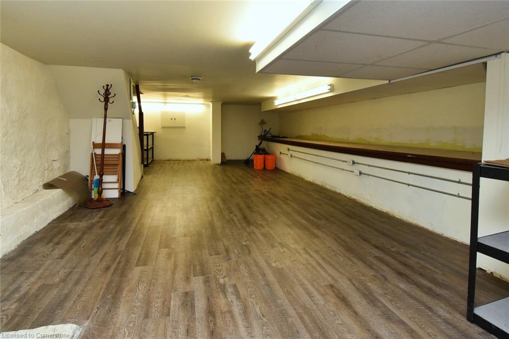 1-329 King Street E Property Photo 23