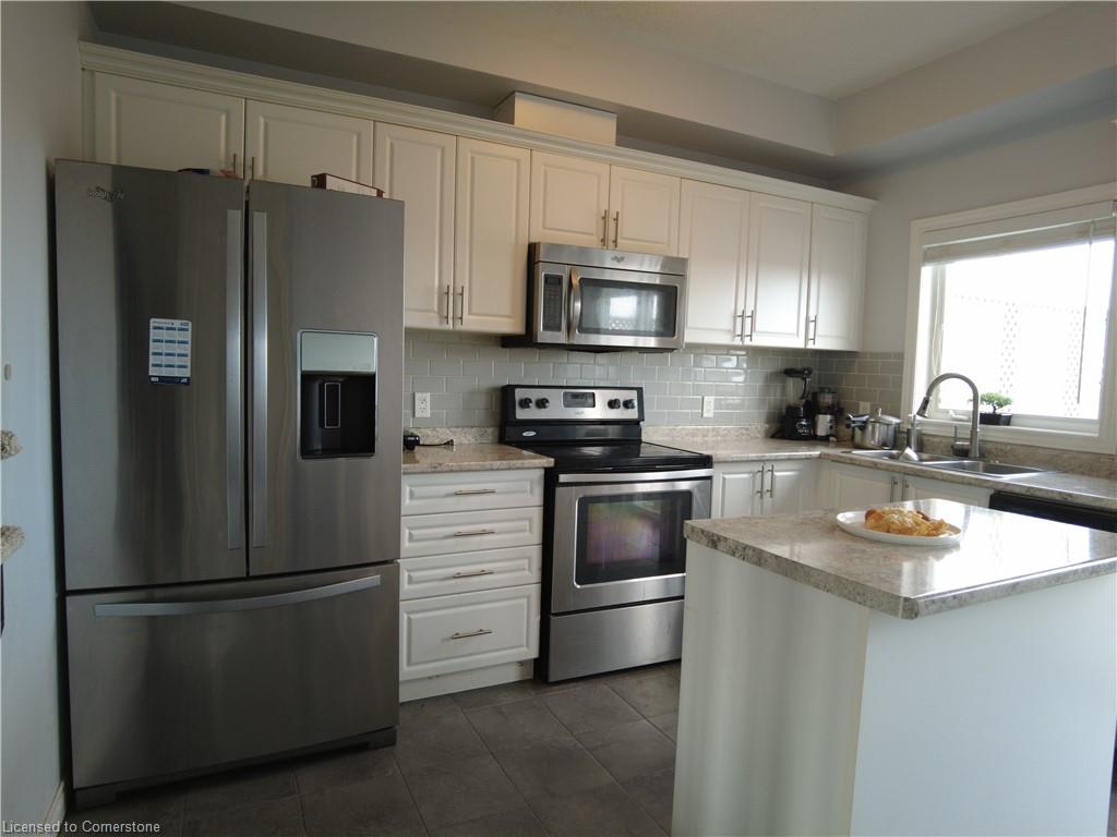 30 Bloom Crescent Property Photo 8