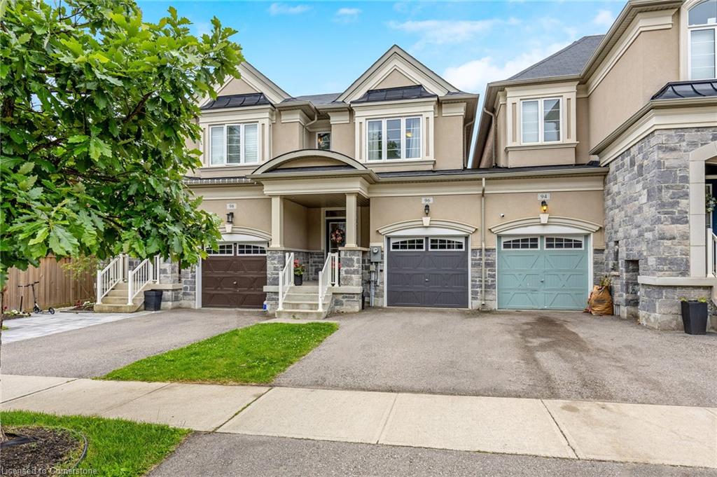 96 Upper Canada Court Court Property Photo
