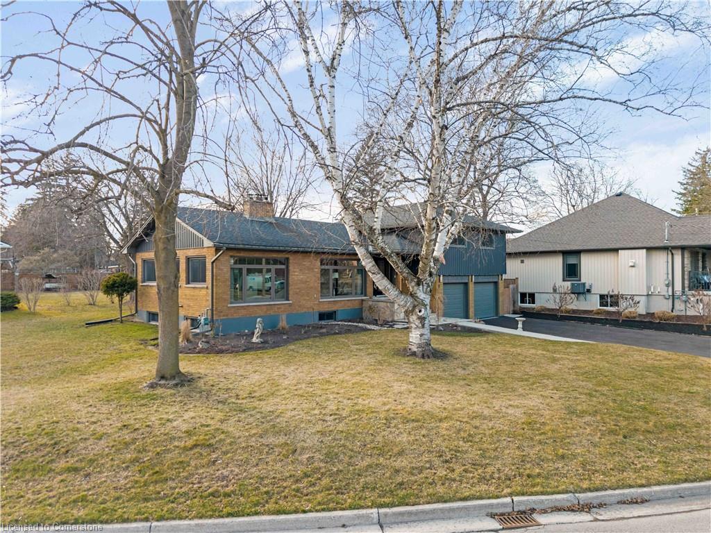 1 Maple Lane Property Photo 4