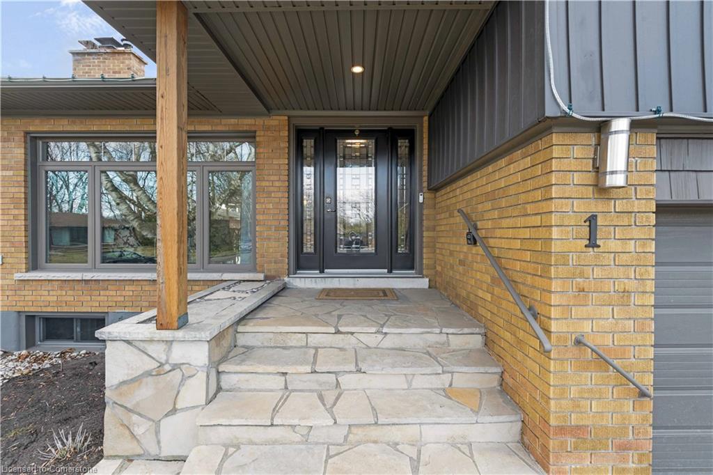 1 Maple Lane Property Photo 6
