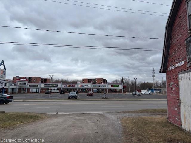 88 Queensway Street W Property Photo 14