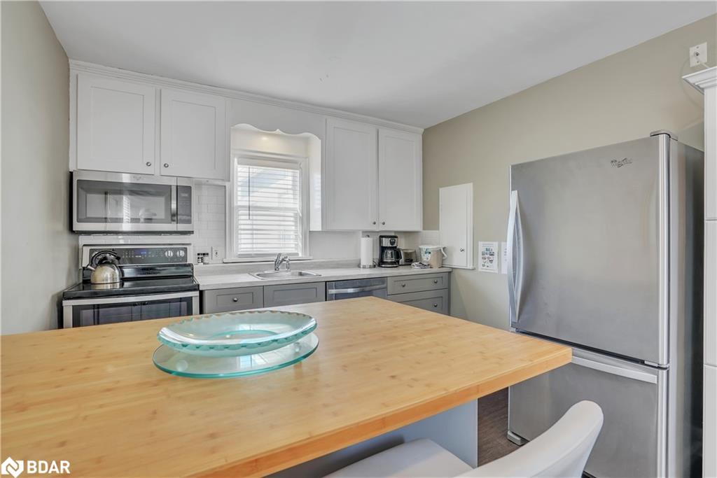 15 Parkside Drive Property Photo 3