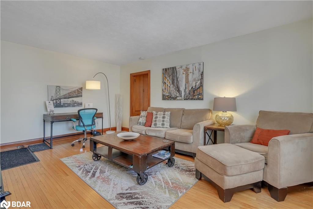 15 Parkside Drive Property Photo 4