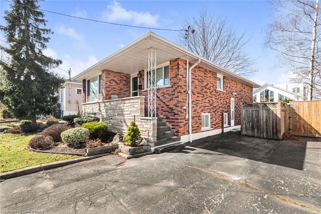 176 Walter Avenue S Property Photo 1