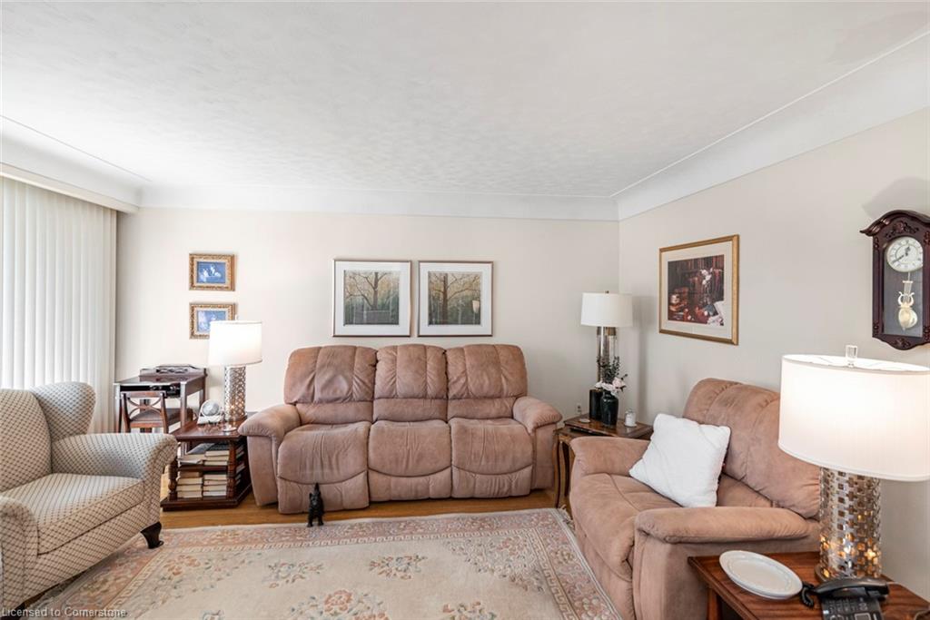 176 Walter Avenue S Property Photo 11