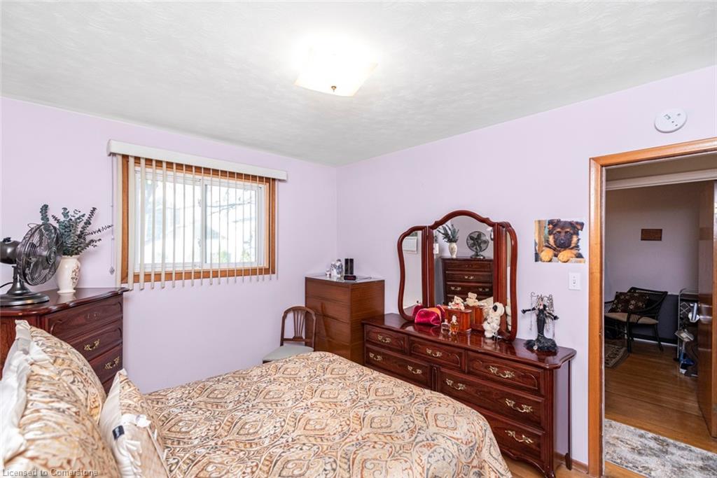 176 Walter Avenue S Property Photo 17