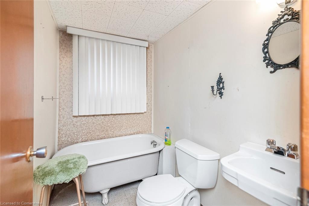 176 Walter Avenue S Property Photo 28